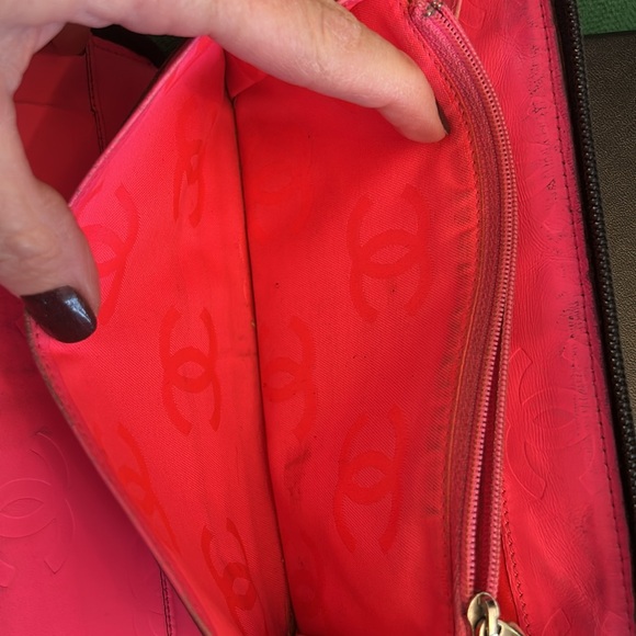 Authentic CHANEL Cambon Black on Black Leather Zip Wallet - Picture 8 of 13